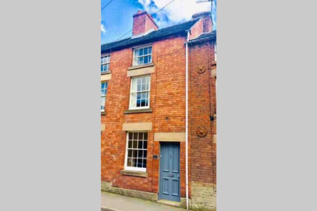 Сasa de vacaciones The Tenth House, Grade Ii Listed Georgian Town House, Wirksworth, Derbyshire, Peak District Cottage, Sleeps 4 Wirksworth